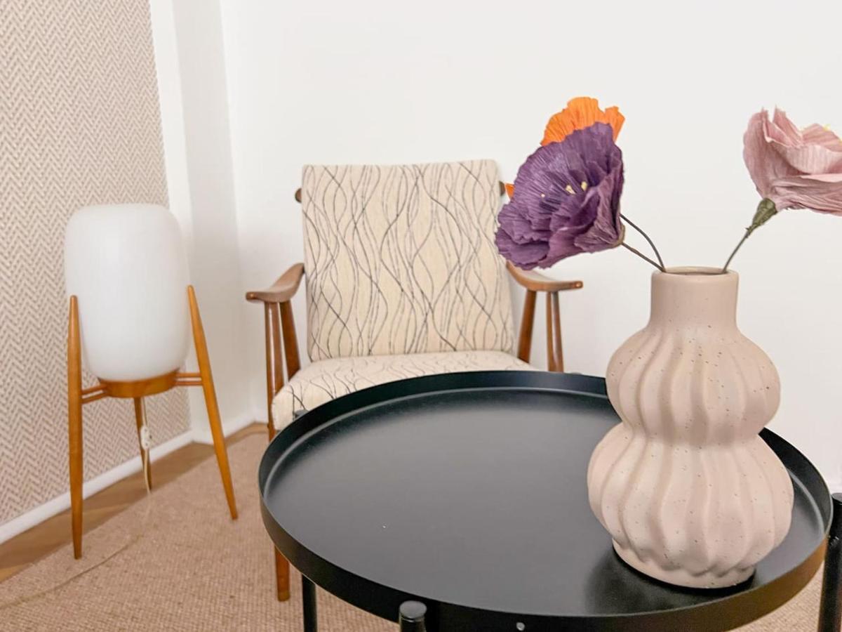 96M2 Of Comfort And Style: 4Bd Apartment In Old Town براتسيلافا المظهر الخارجي الصورة