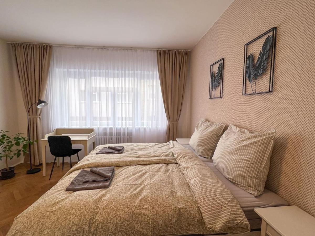96M2 Of Comfort And Style: 4Bd Apartment In Old Town براتسيلافا المظهر الخارجي الصورة