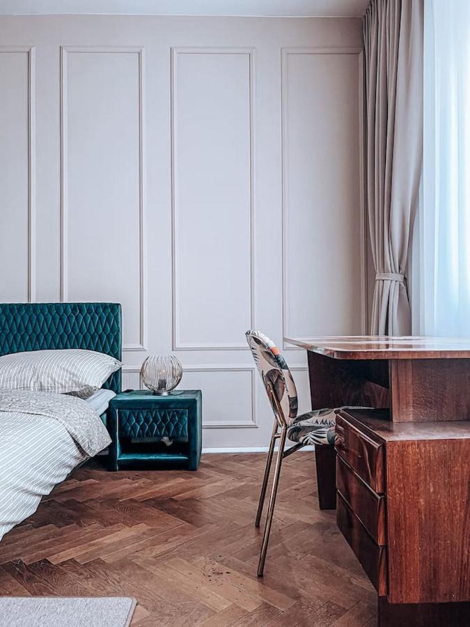 96M2 Of Comfort And Style: 4Bd Apartment In Old Town براتسيلافا المظهر الخارجي الصورة