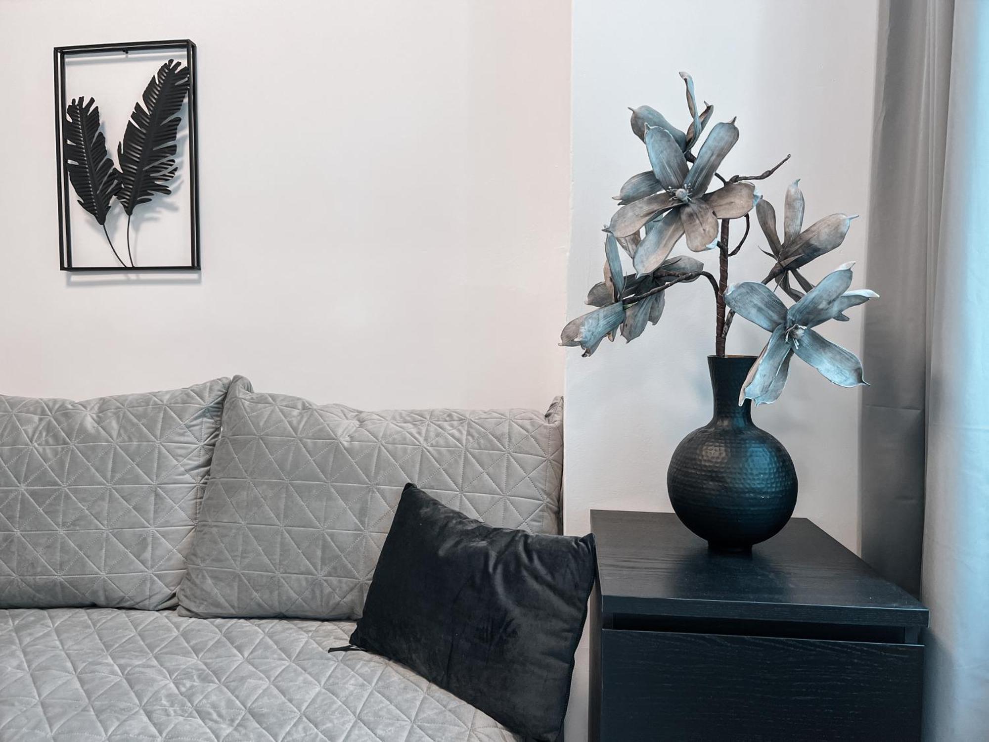 96M2 Of Comfort And Style: 4Bd Apartment In Old Town براتسيلافا المظهر الخارجي الصورة